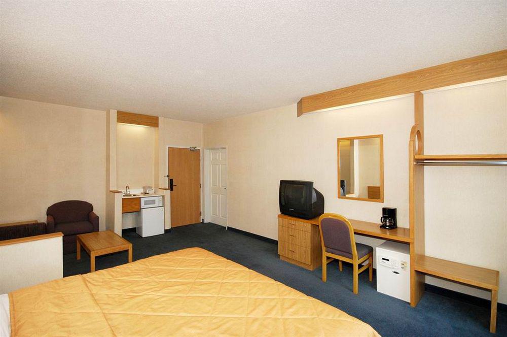 Sleep Inn & Suites Port Clinton Exterior photo